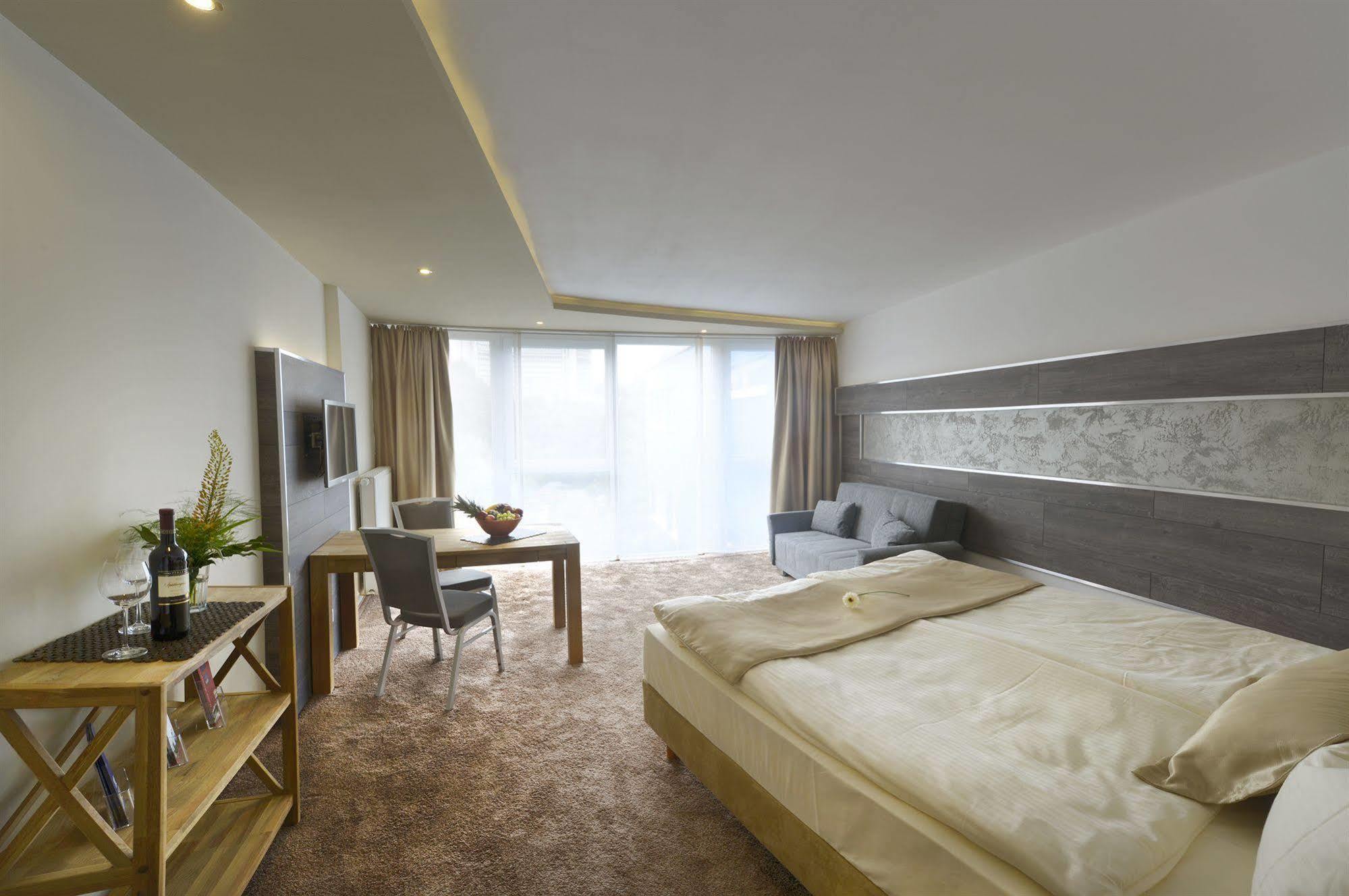 Petul Apart Hotel City Premium Essen Exterior foto